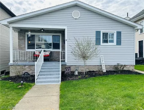 404 W 43rd St, Shadyside, OH 43947