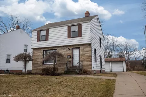 244 E 204th St, Euclid, OH 44123