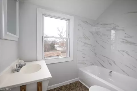 Bath - 244 E 204th St, Euclid, OH 44123 photo 1 of 2
