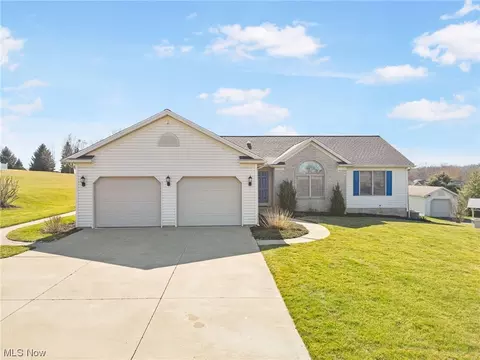 1852 Midway St NW, Uniontown, OH 44685