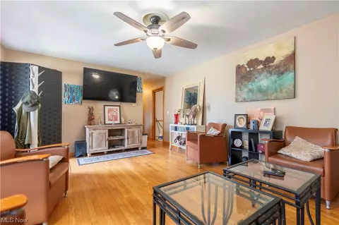 Living - 2000 Baker Ave, Akron, OH 44312 photo 2 of 5