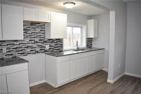 Kitchen - 2806 Humphrey Ave, Ashtabula, OH 44004 photo 2 of 2
