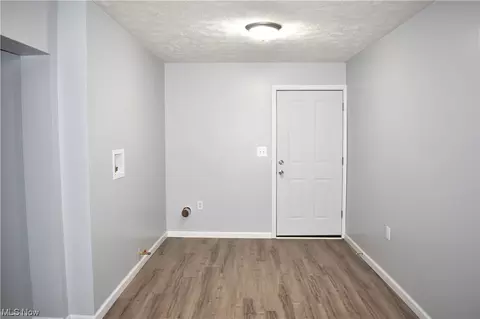 Entry Way - 2806 Humphrey Ave, Ashtabula, OH 44004 photo 1 of 1
