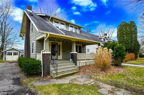 1080 Delia, Akron, OH 44320