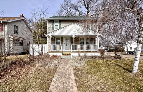 1359 Niagara Ave, Akron, OH 44305