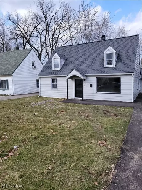19219 Longbrook, Warrensville Heights, OH 44128