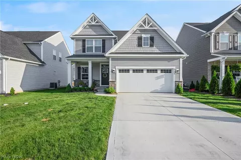 6177 James Dr, Lorain, OH 44053