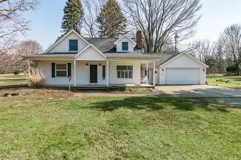 7781 Low Ridge Ln, Mentor, OH 44060