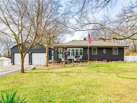 2420 Igleheart, Akron, OH 44312