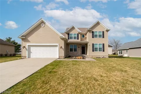 20 Woodland, Canfield, OH 44406