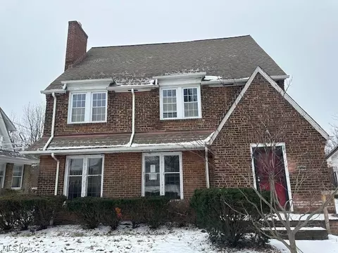 3061 Albion, Cleveland, OH 44120