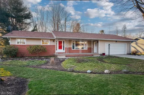 3959 Lor Ron St, Kent, OH 44240