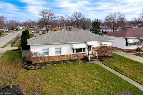 Exterior - 1801 Ridgewick Dr, Wickliffe, OH 44092 photo 8 of 8