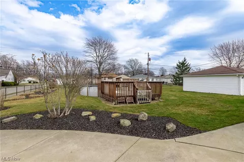 Exterior - 1801 Ridgewick Dr, Wickliffe, OH 44092 photo 5 of 8