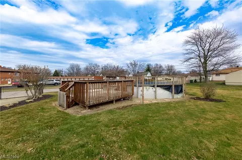 Exterior - 1801 Ridgewick Dr, Wickliffe, OH 44092 photo 6 of 8