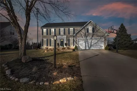 4395 Lexington Ridge Dr, Medina, OH 44256