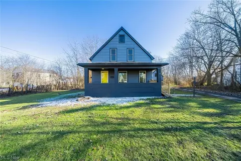 482 Columbus Rd, Bedford, OH 44146