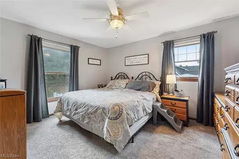 Bedroom - 2712 Gingertree Dr, Ashtabula, OH 44004 photo 1 of 3
