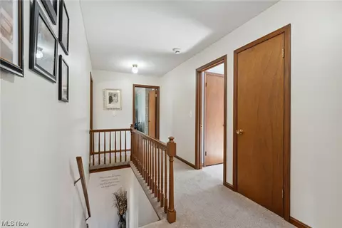 Entry Way - 2712 Gingertree Dr, Ashtabula, OH 44004 photo 4 of 4