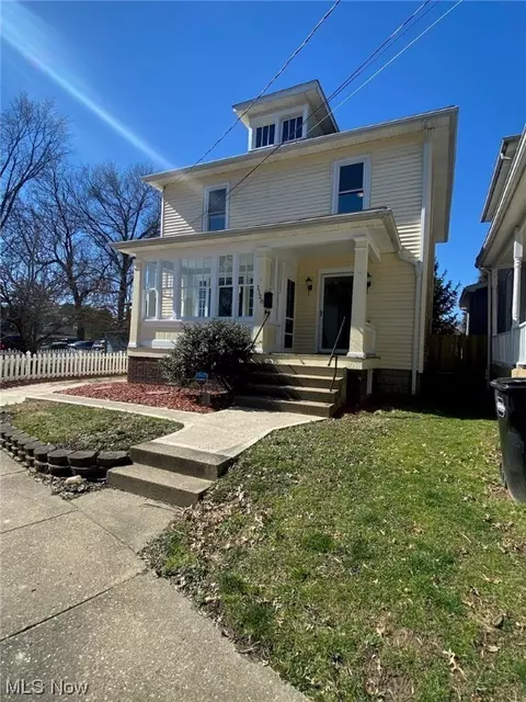 1128 Convers Ave, Zanesville, OH 43701