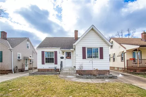 1111 Tuxedo Ave, Parma, OH 44134