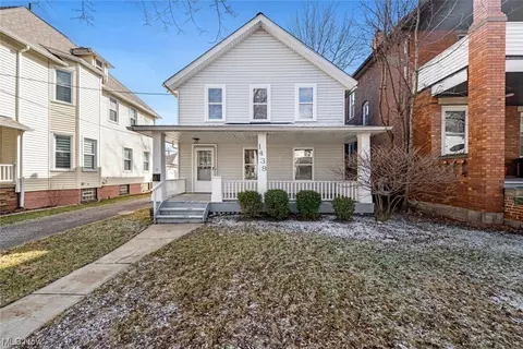 1439 Winchester Ave, Lakewood, OH 44107