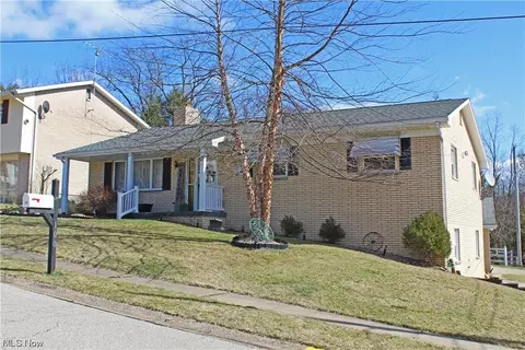 Exterior - 100 E Circle Dr, Weirton, WV 26062 photo 8 of 8