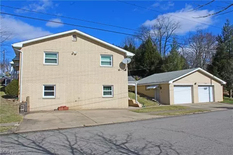 Exterior - 100 E Circle Dr, Weirton, WV 26062 photo 6 of 8