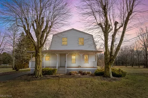 6719 S Palmyra Rd, Canfield, OH 44406