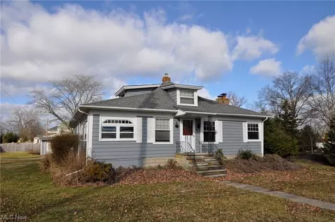 654 Avon Belden Rd, Avon Lake, OH 44012