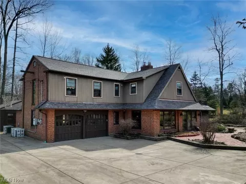 11911 County Line Rd, Gates Mills, OH 44040