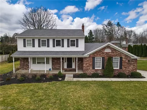 435 Gresham Dr, Fairlawn, OH 44333