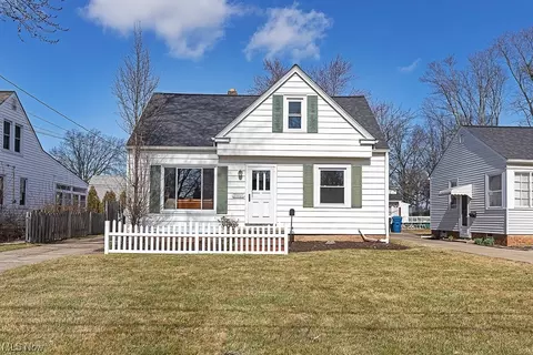 20780 Eastwood Ave, Fairview Park, OH 44126
