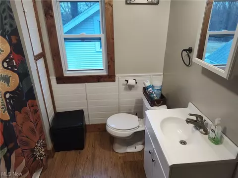 Bath - 5924 Hillcrest Ave, Ashtabula, OH 44004 photo 6 of 6