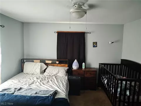Bedroom - 5924 Hillcrest Ave, Ashtabula, OH 44004 photo 4 of 8