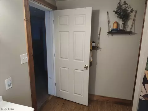 Bedroom - 5924 Hillcrest Ave, Ashtabula, OH 44004 photo 1 of 8