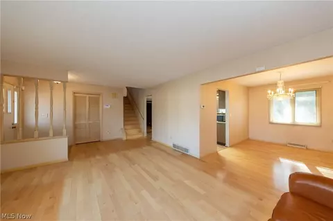 Living - 6606 Copley Ave, Solon, OH 44139 photo 2 of 4