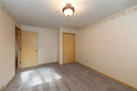 Bedroom - 6606 Copley Ave, Solon, OH 44139 photo 6 of 8