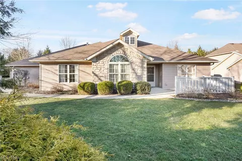 1232 Pebble Chase Cir NE, Massillon, OH 44646