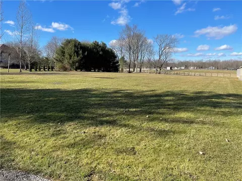 Fisher, Hubbard, OH 44425