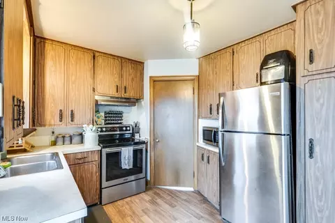Kitchen - 4316 7th NW, Canton, OH 44708 photo 2 of 2
