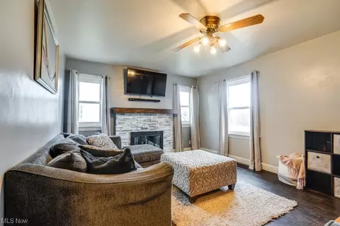 Living - 4316 7th NW, Canton, OH 44708 photo 2 of 3