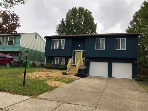 6493 Kimberly Dr, Garfield Heights, OH 44125