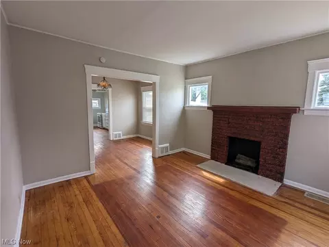 287 E 248th, Euclid, OH 44123 photo 3