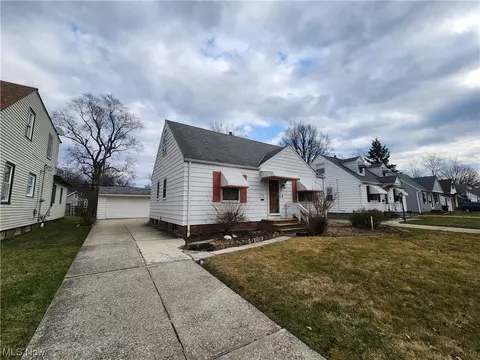 Exterior - 275 E 264th, Euclid, OH 44132 photo 2 of 8