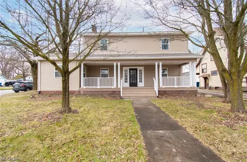 601 5th St, Struthers, OH 44471