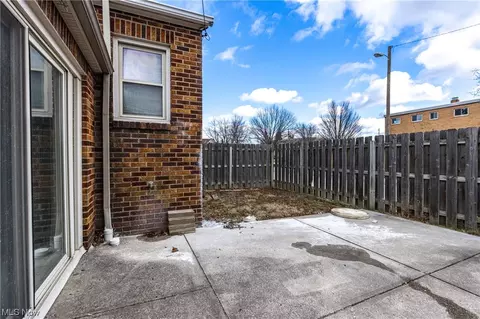 Exterior - 7409 Brookside Dr, Brooklyn, OH 44144 photo 6 of 7