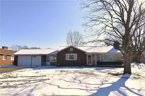 1540 E Main, Louisville, OH 44641