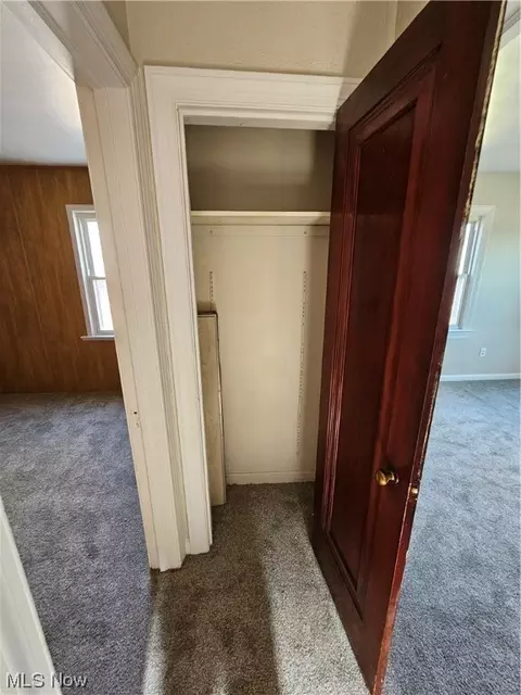 Entry Way - 2248 Hamilton Ave, Lorain, OH 44052 photo 4 of 6