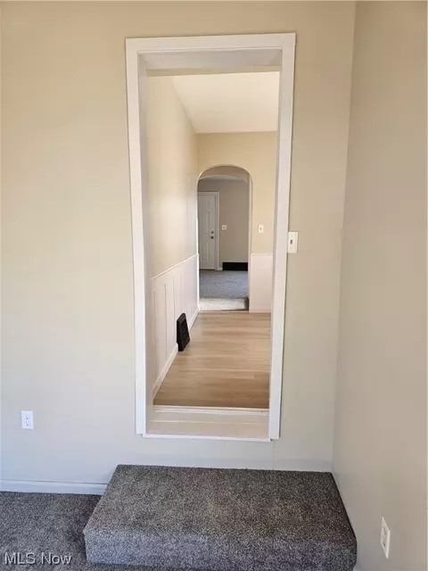 Entry Way - 2248 Hamilton Ave, Lorain, OH 44052 photo 1 of 6
